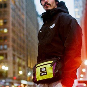 Supreme x TNF Expedition Waist Bag